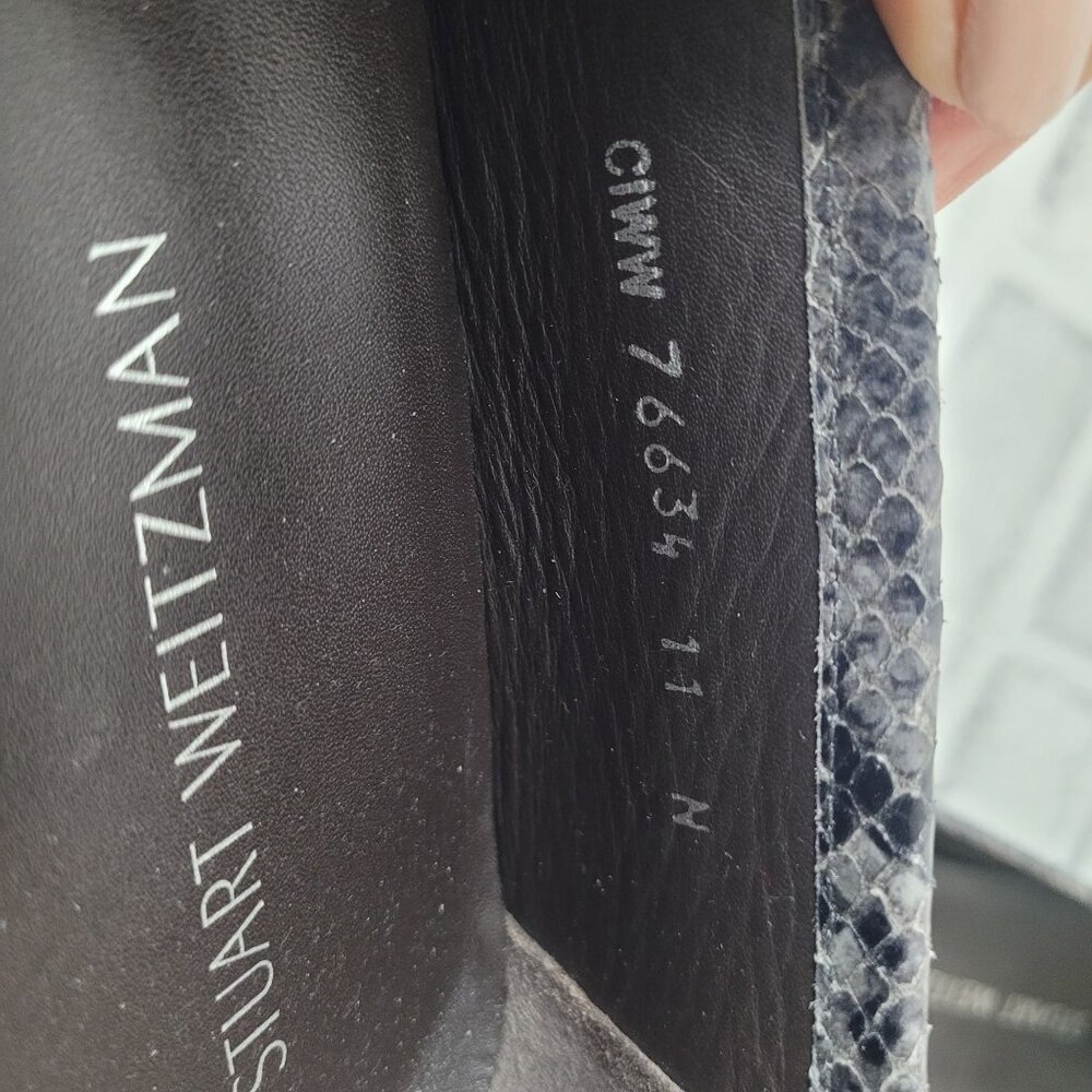 Euc Stuart Weitzman Black Painted Python Loafers … - image 7